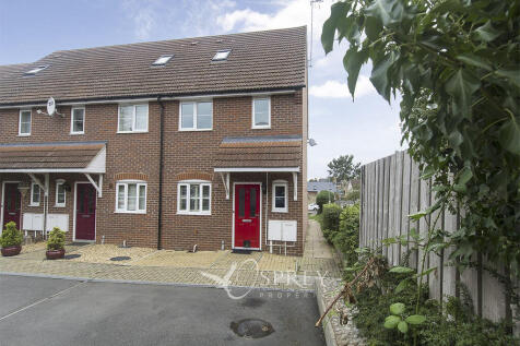Harrisons Walk, Thrapston... 3 bed end of terrace house for sale