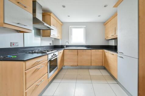Lytham Street, Elephant and Castle... 2 bed flat for sale