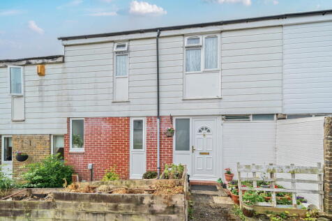 Tweedsmuir Close, Basingstoke, RG22 5DP 3 bed terraced house for sale