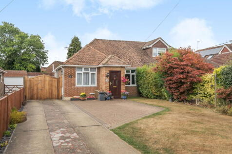 3 bedroom semi-detached bungalow for sale