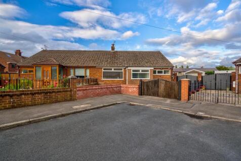 Fir Tree Crescent, Spring View WN3 2 bed semi