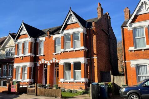 Roxborough Park, Lower Slopes of the... 5 bed semi