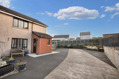 2 bedroom semi-detached house for sale