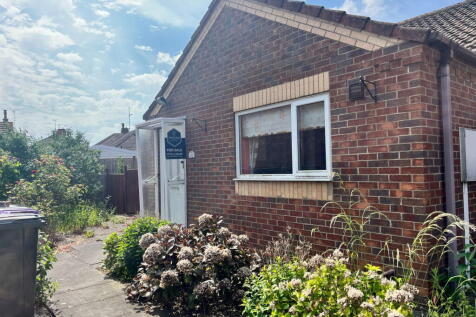 Brian Avenue, Skegness PE25 1 bed detached bungalow for sale