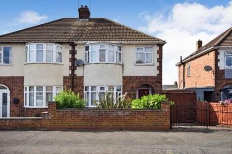 Hayden Avenue, Wellingborough NN9 3 bed semi