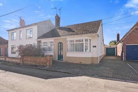 Millers Close, Wellingborough NN9 2 bed semi
