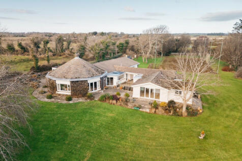 5 bedroom bungalow for sale