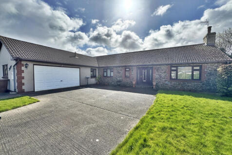 3 bedroom detached bungalow for sale