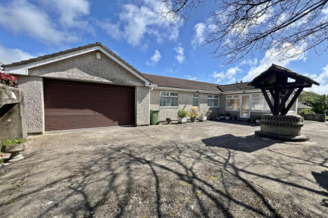 4 bedroom bungalow for sale