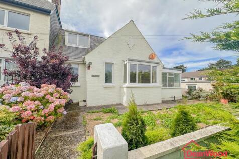 2 bedroom semi-detached bungalow for sale