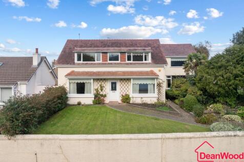 6 bedroom detached house for sale