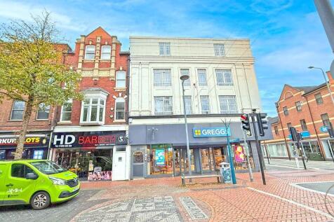 Terraced house for sale