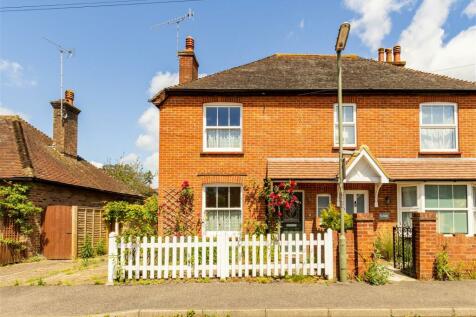 2 bedroom semi-detached house for sale