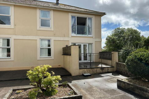 Petitor Road, Torquay, TQ1 4QF 2 bed flat for sale