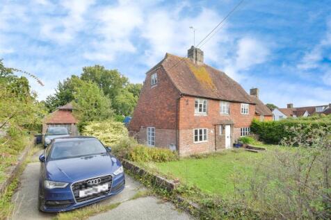5 bedroom semi-detached house for sale