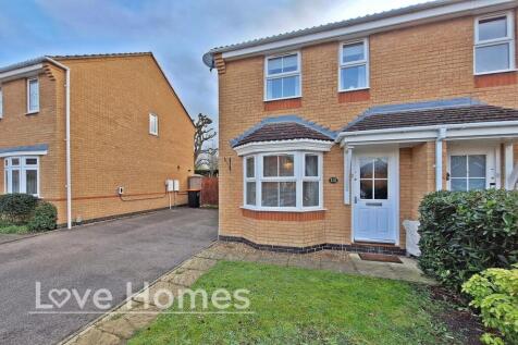 2 bedroom semi-detached house for sale