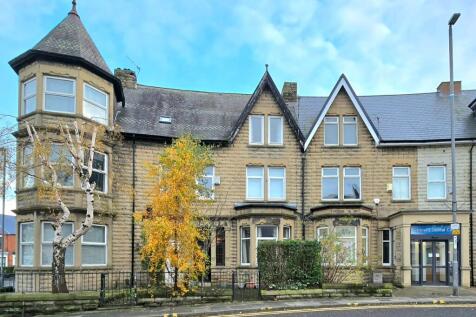 The Crescent, Dunston NE11 5 bed terraced house for sale