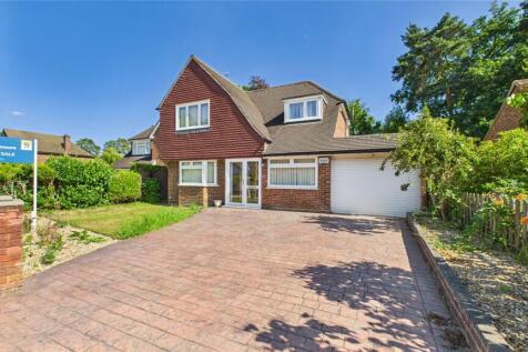 Ridgeway Close, Surrey GU18 3 bed detached house for sale