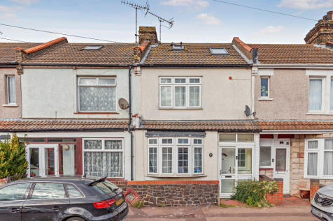 4 bedroom terraced house for sale