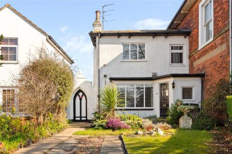 2 bedroom semi-detached house for sale