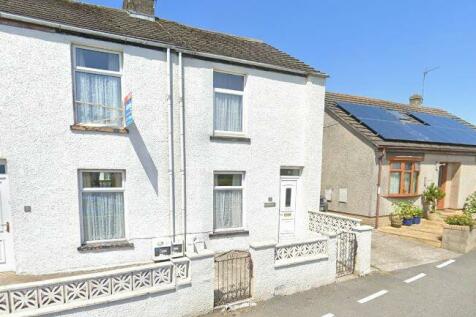 Poolside, Millom LA18 3 bed terraced house for sale