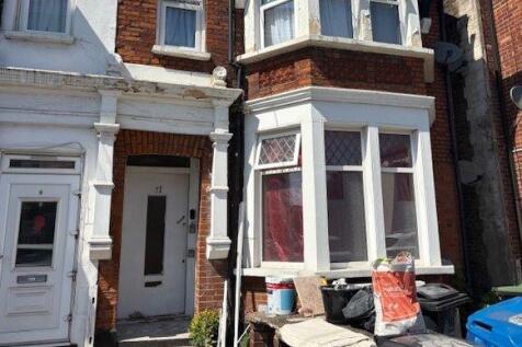 Croydon CR0 2 bed ground floor flat for sale