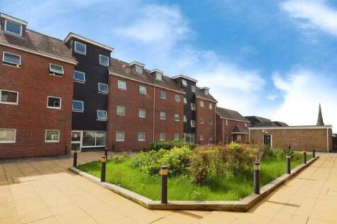 Nayland Court, Romford RM1 2 bed flat for sale