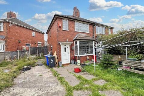 2 bedroom semi-detached house for sale