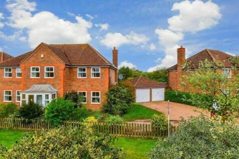 Canterbury CT4 5 bed detached house for sale