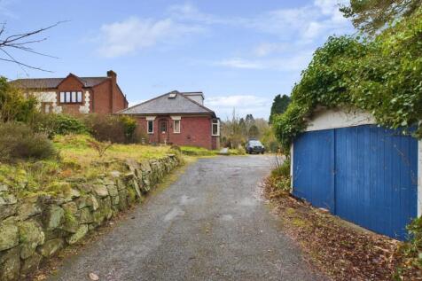 Bridgnorth Road, Stourton, DY7 6RT 3 bed detached bungalow for sale