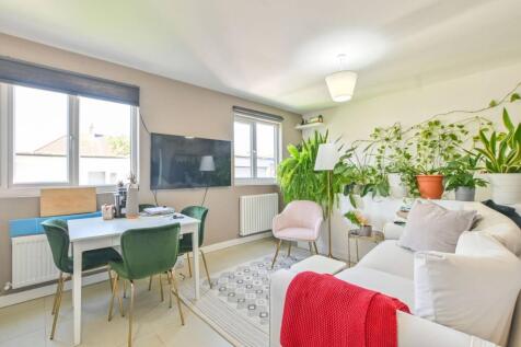 6 bedroom house for sale