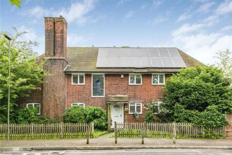 Beaverwood Road, Chislehurst BR7 4 bed detached house for sale