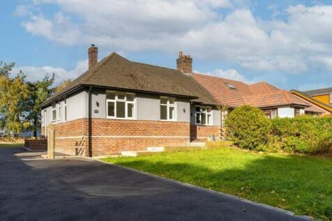 Waste Lane, Northwich CW8 2 bed bungalow for sale