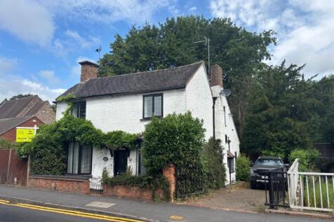 New Road, Stafford ST19 4 bed detached house for sale