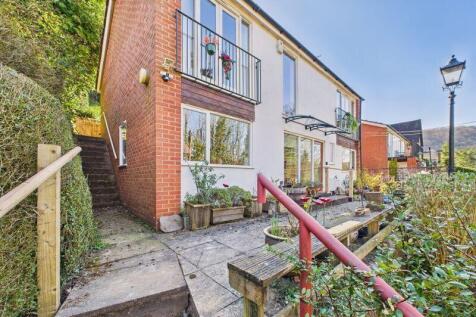 Paradise, Telford TF8 3 bed detached house for sale