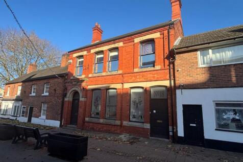 Queen Street, Market Drayton TF9 2 bed apartment for sale