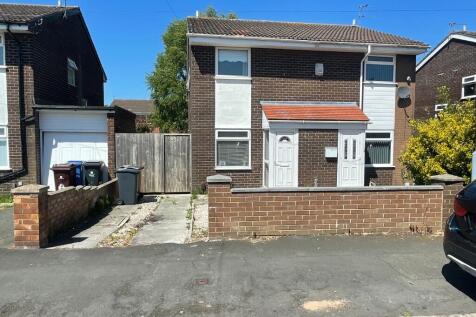 2 bedroom semi-detached house for sale