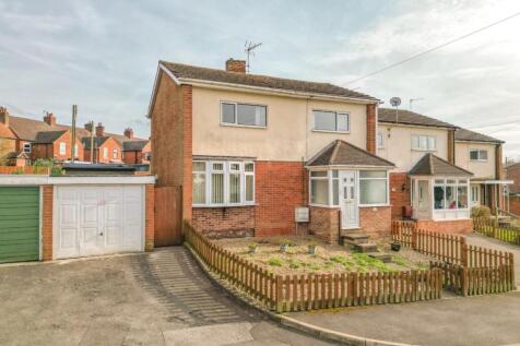 Bakers Croft, Atherstone CV9 3 bed end of terrace house for sale