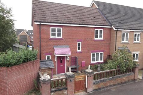 3 bedroom end of terrace house for sale