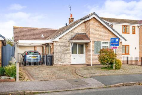 Ullswater Avenue, Nuneaton CV11 2 bed detached bungalow for sale