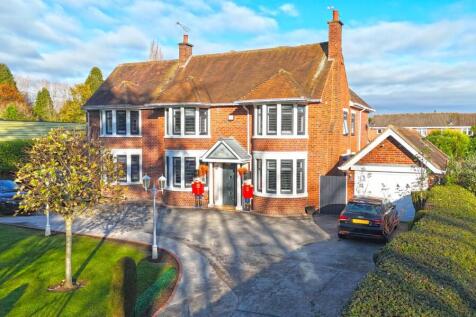 12 bedroom detached house for sale