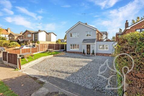 6 bedroom detached house for sale