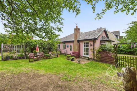 Mill Road, West Mersea CO5 3 bed detached bungalow for sale