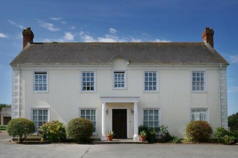 6 bedroom detached house for sale
