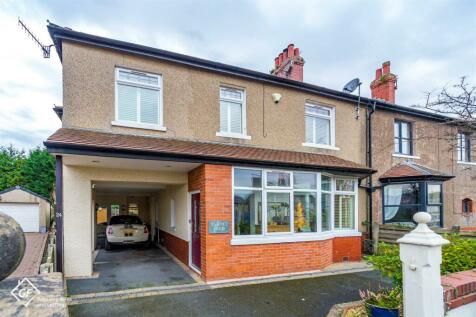 4 bedroom semi-detached house for sale