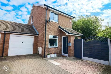 2 bedroom detached house for sale