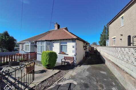 2 bedroom semi-detached bungalow for sale