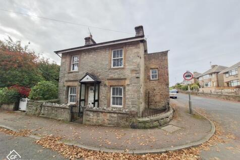 3 bedroom cottage for sale