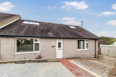 3 bedroom semi-detached bungalow for sale