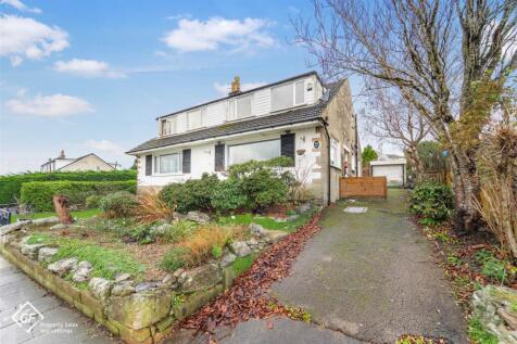 3 bedroom semi-detached bungalow for sale